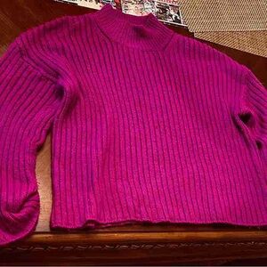Women's Ribbed Pink Sweater